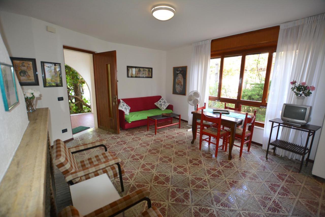 Villa In Lignano Riviera Comfortable ลินญาโน ซับเบียโดโร ภายนอก รูปภาพ