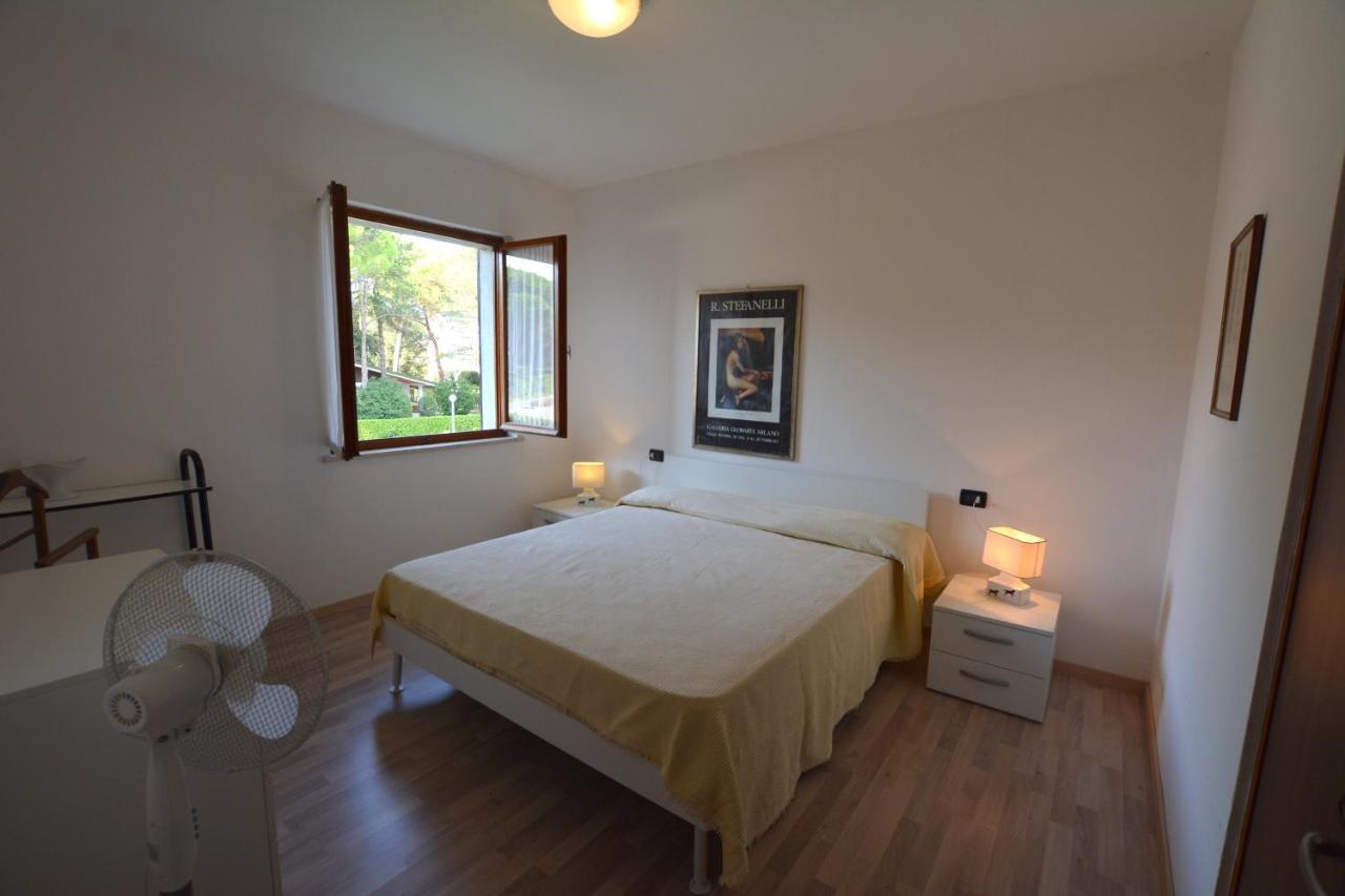 Villa In Lignano Riviera Comfortable ลินญาโน ซับเบียโดโร ภายนอก รูปภาพ