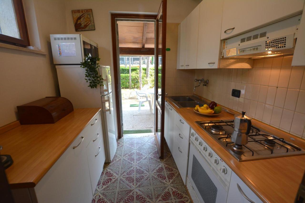 Villa In Lignano Riviera Comfortable ลินญาโน ซับเบียโดโร ภายนอก รูปภาพ